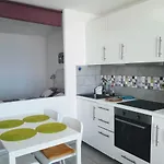 El Mirador Apartment *